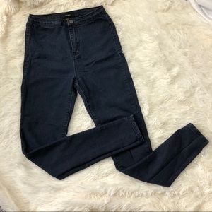 DARK BLUE SKINNY HIGHWAISTED DENIM